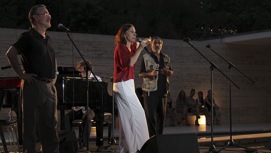 TEATRE_BARCELONA-neus_riba_bertolin-DAGOLL_DAGOM_40_ANYS-REVISTA-ferran_ranye_teresa-vallicrosa-pep_molina_2