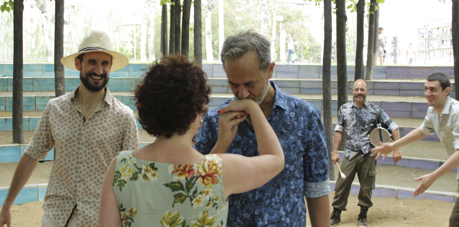 TEATRE_BARCELONA-neus_riba_bertolin-Molt_soroll_per_res-REVISTA_1