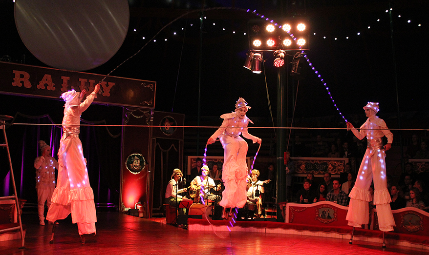 TEATRE_BARCELONA-nit_del_circ-premis_zirkolika-neus_riba-REVISTA_2