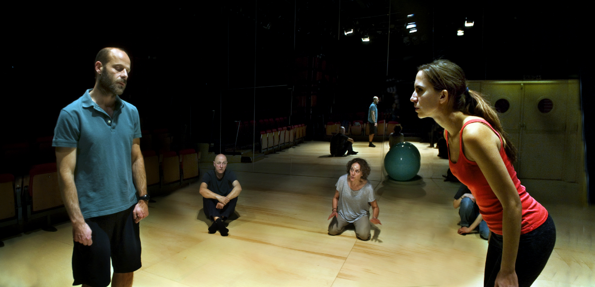 TEATRE_BARCELONA-jocdemiralls-REVISTA_2