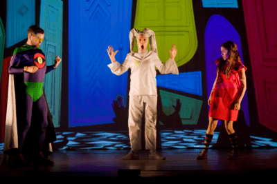 teatre barcelona-alici al pais dels mobils (2)