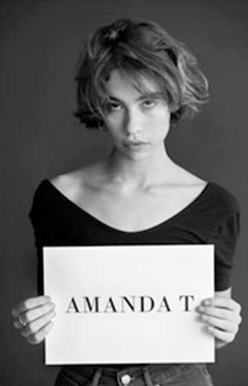 Amanda T (inspirada en la història d’Amanda Todd)