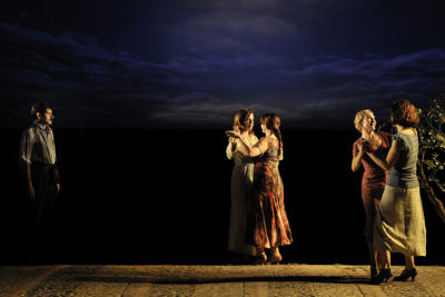 Comèdia Delicades de T de Teatre al Teatre Goya dins del Festival Grec