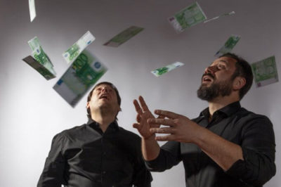 La Sala Fènix estrena 'Money', una comedia social con tintes tarantinianos