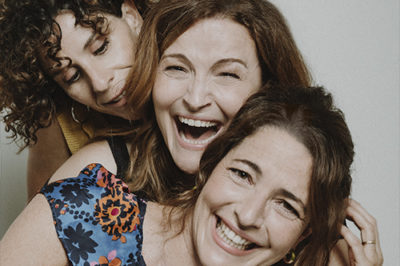 Marta Marco, Cristina Genebat y Nora Navas son 'Les irresponsables', en La Villarroel