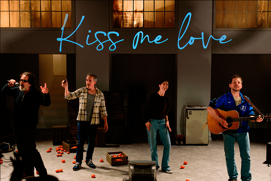 Kiss Me Love - Teatro Barcelona