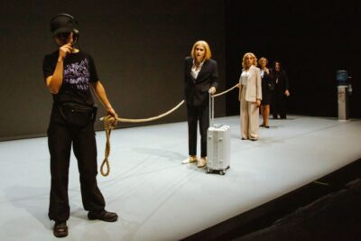 TEATRE-BARCELONA-Riure Caníbal (2)