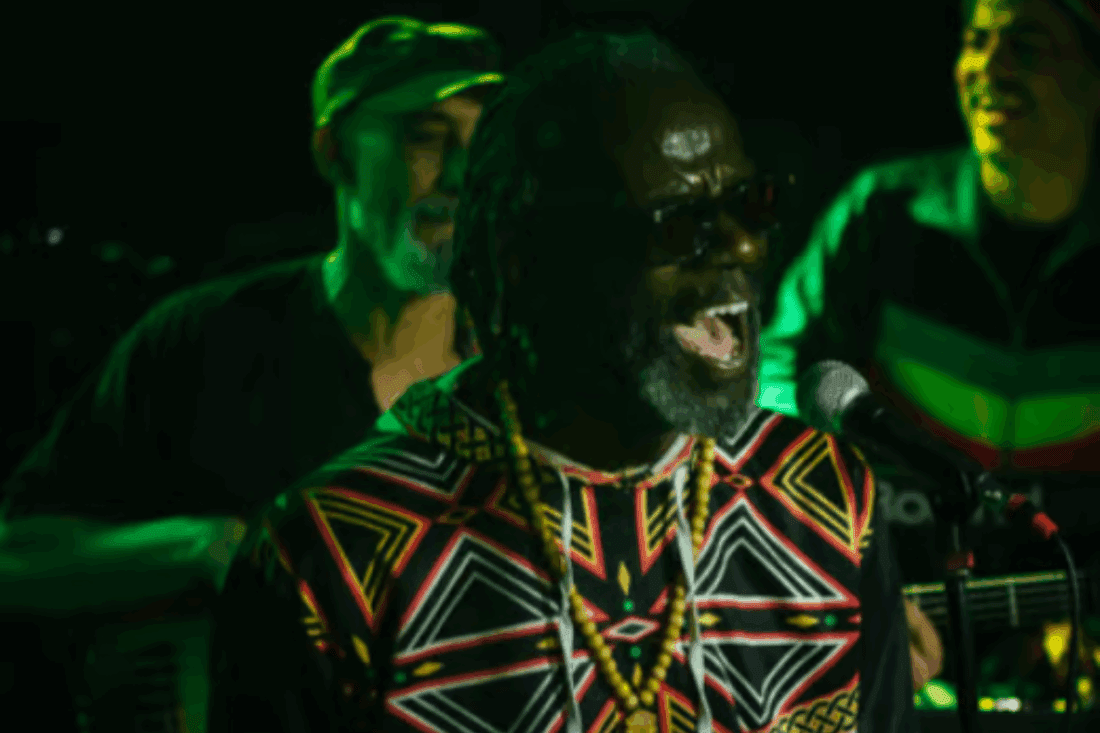 Maxx David & Rasta Corna