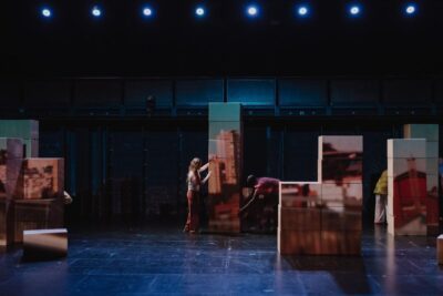 TEATRE-BARCELONA-Nascuts lliures (6)