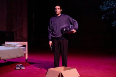 TEATRE-BARCELONA-Abraça'm fins que m'adormi (1)