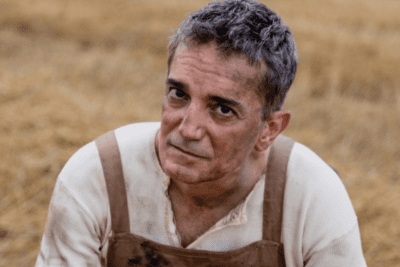 Entre libros y cuadernos robados