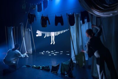 TEATRE-BARCELONA-PYYKKI - Perduts al país de la bugada (5)