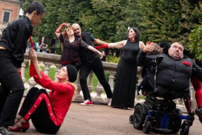 TEATRE-BARCELONA-Ser con tacto (3)