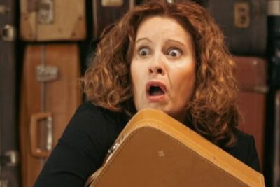 TEATRE-BARCELONA-GALERIA-NO-SON-MANERES-DE-TRACTAR-UNA-DONA (7)