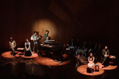 TEATRE-BARCELONA-Festeig i giravolt (3)