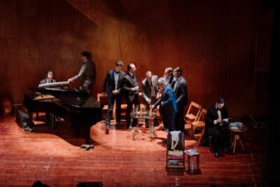 TEATRE-BARCELONA-Festeig i giravolt (4)