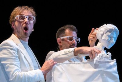 TEATRE-BARCELONA-Mentida podrida (4)