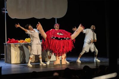 TEATRE-BARCELONA-Monstre rosa (2)