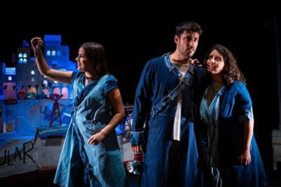 TEATRE-BARCELONA-Mular o la gran-captura (4)