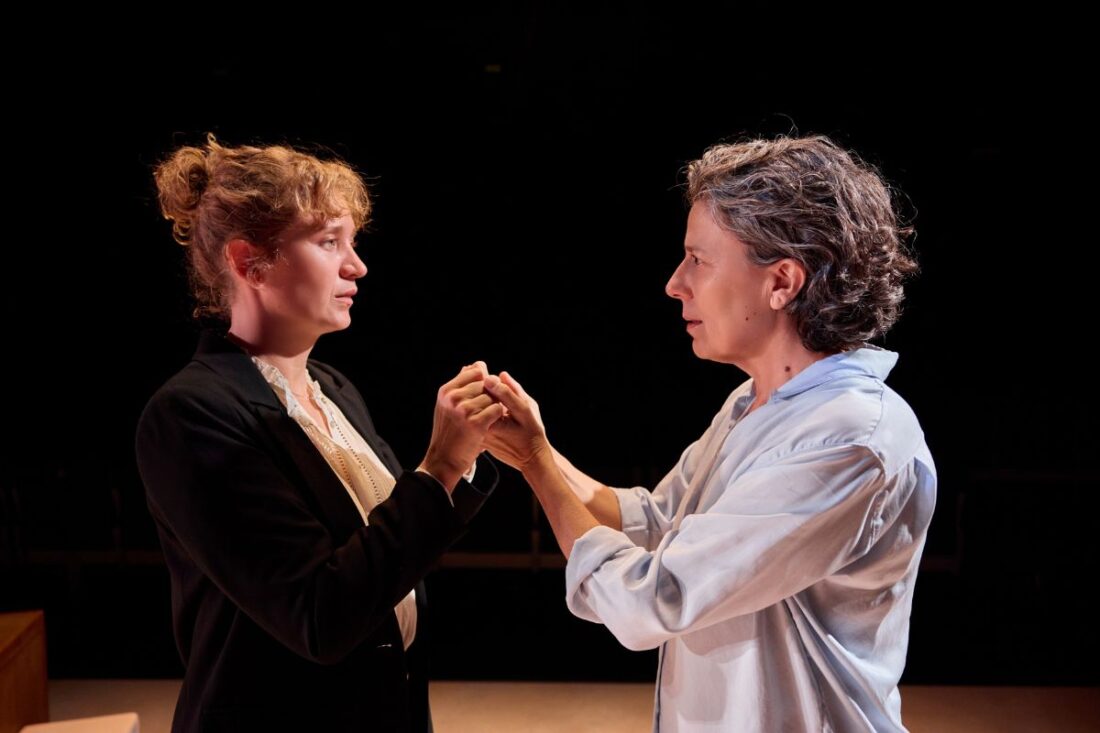 teatre barcelona-morning sun (2)