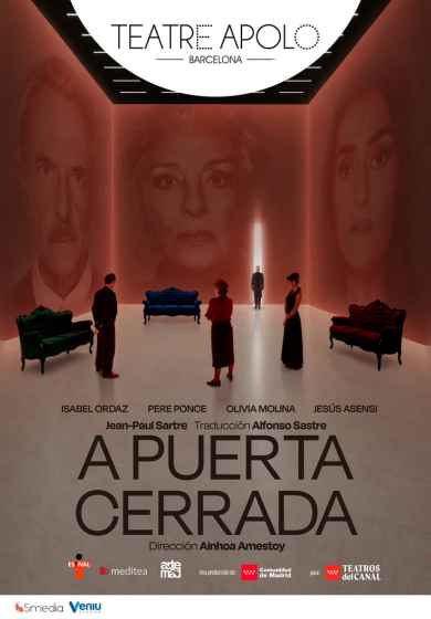 A puerta cerrada